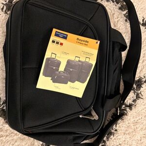 DOCKERS 15" Duffel Bag CarryOn
Overnight Weekend Canvas Travel Tote
Black UNISEX